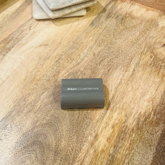 Nikon Other - Nikon EN-EL3e Rechargeable Li-Ion Battery for D200, D300, D700 & D80 Cameras